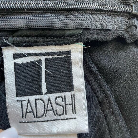 Vintage Tadashi Shoji Black 100% Silk Sleeveless Layered Tiered Draped Gown - Picture 15 of 16